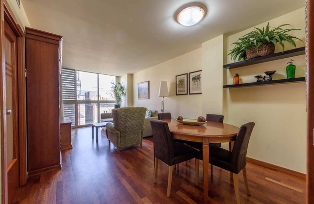 Sepulveda - RamblasRentals Stylish Bright 3BR New Catalan Flat 10m Ramblas - Parking - Wifi