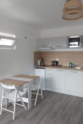 SER1 studio avec WIFI et Parking à Saint-Etienne-Du-Rouvray