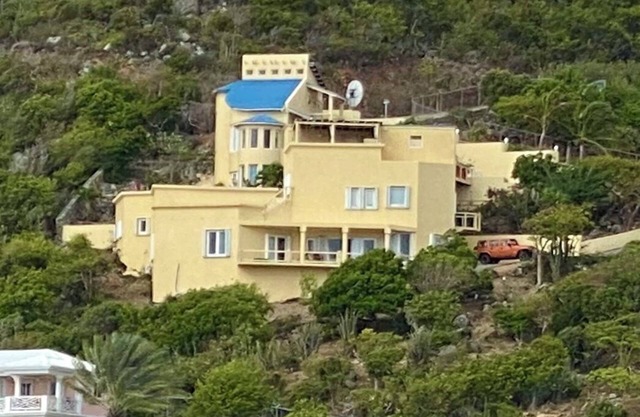 SERENDIPITY ocean views Villa Serenity & Villa Serenade A Unique Island Escape.