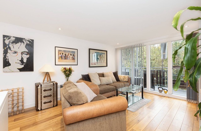 Serene 2BR apt, Greenwich, 2 min Maze Hill St