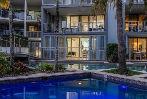 Serene 3 Bedroom Poolside Retreat at Drift