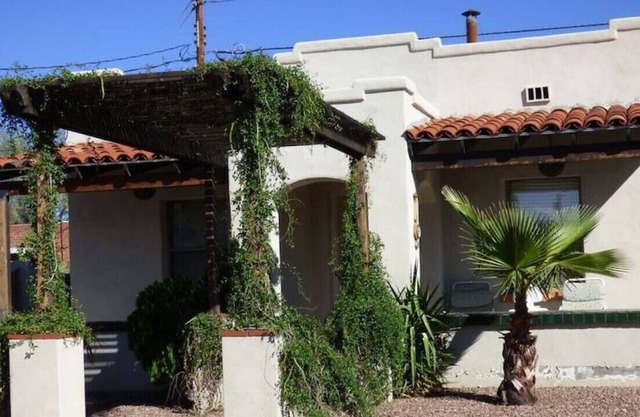 Serene and secluded 2bdrm home near UofA