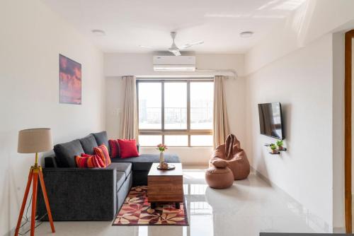 Serene, Chic & Sunlit 2BHK near Airport & BKC