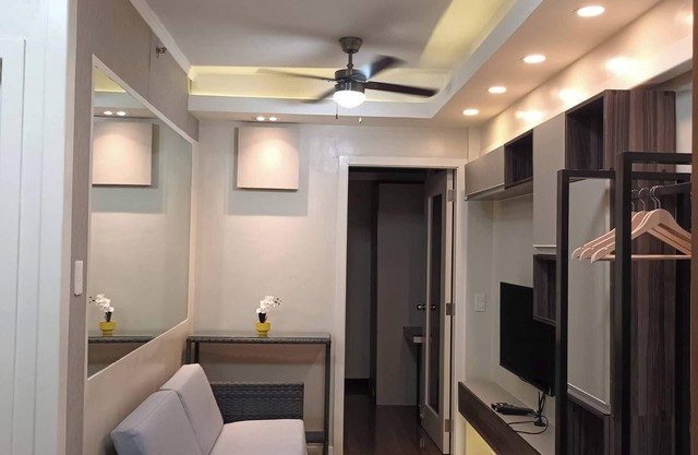 Serene Condo Retreat in Lapu-lapu With Stunning Views