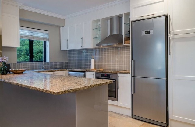 Serene Family Golf Lodge on Nature Lake, in Pearl Valley Golf Estate and Spa