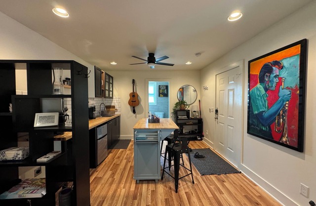 Serene Wooded Guesthouse with Private Deck