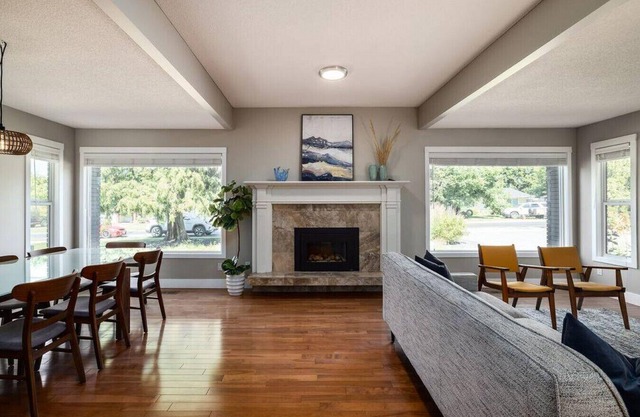 Serenity Poolside Retreat · Luxe Home w/Pool/HotTub/Games/PetsOK/Nr Lakes