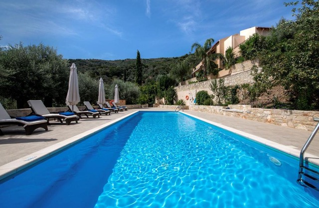 Serenity River Villa