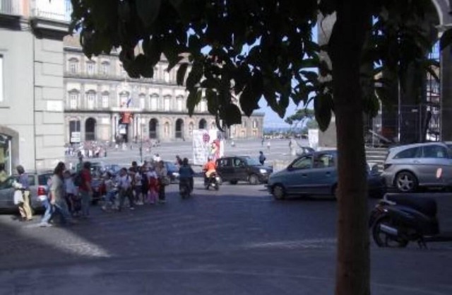 “Serra” House vacations to the center of Naples public square of the Plebiscite