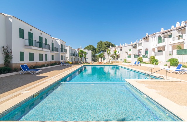 SES FONTS C25 - Charming flat with shared pool and close to the beach. Free WiFi.