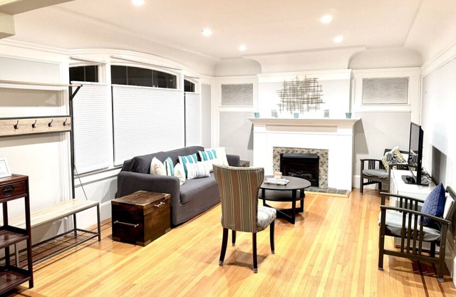 SF Classic Craftsman 3BR/2Bath, Great Location