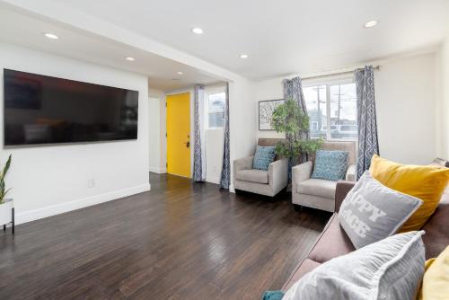 SF Executive stayfree parking on site