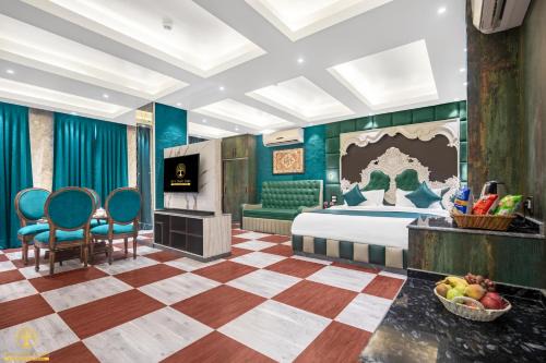 Shady Oaks by Stay Pattern