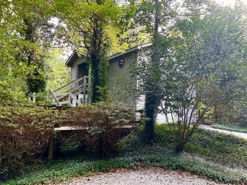 Shady Oaks Cabin