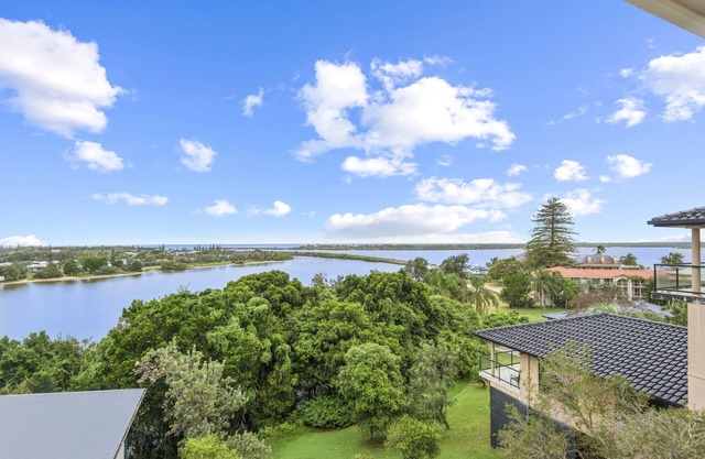 Shaws View - Spectacular Bay Views