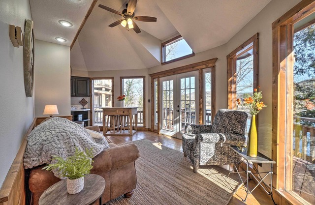 Shell Knob Guest House w/Lake View, Fire Pit