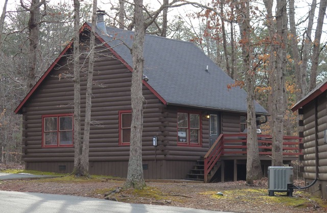 Shenandoah Crossing-2 bedroom Deluxe Cabin SEE DESCRIPTION NOTE BEFORE BOOKING!