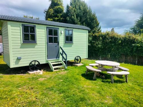 Shepherd's Hut in nature