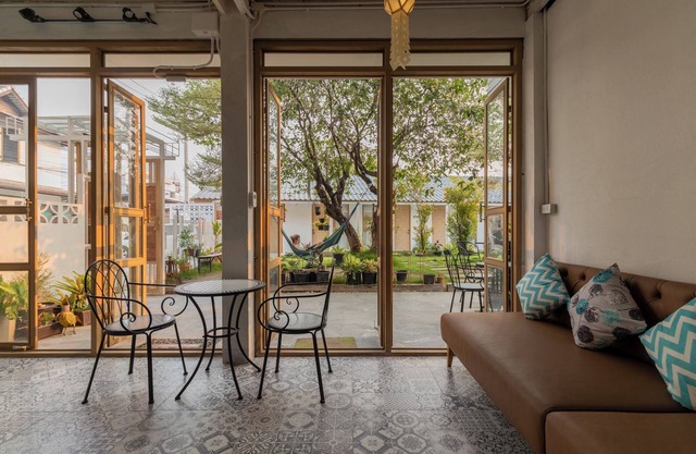 Sherva101 Home and Hostel