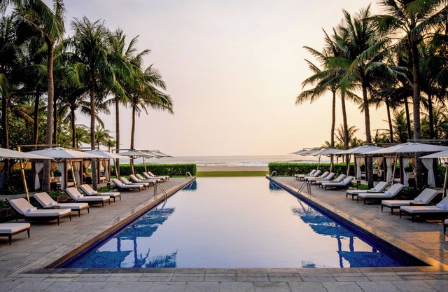 Shilla Monogram Danang