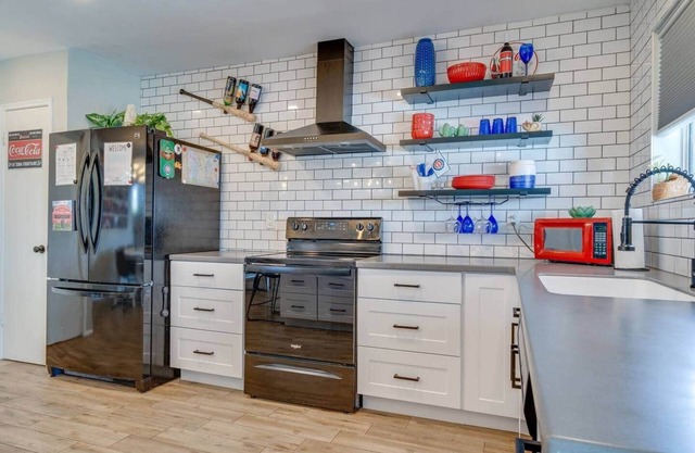 Shortstop @ Sloan w/Pool, Dog Friendly, Sloan Park