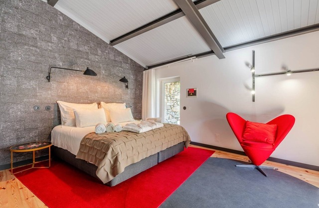 Silence Room at The Mill Retreat by PortugalActive