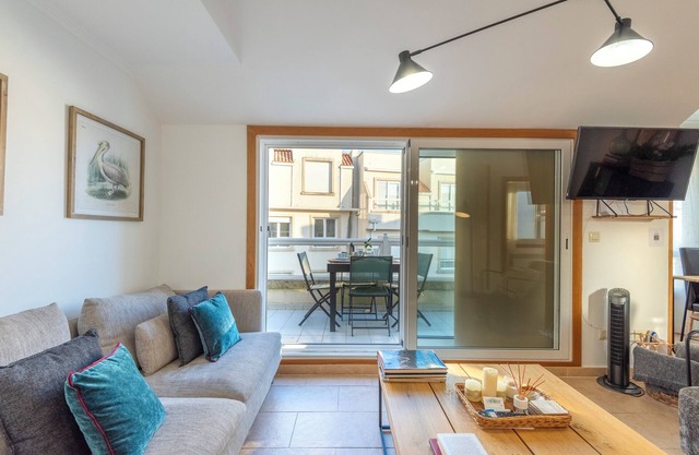 SILGAR BEACH APARTMENT - 50M FROM SILGAR BEACH- 3 BEDROOMS AND 2 GARAGES