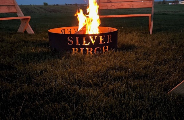 Silver Birch Retreat. Spacious, pet friendly country home