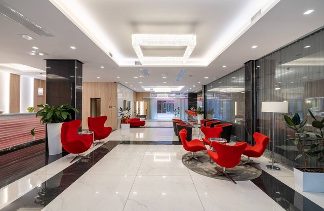Silver Crown Hotel & Residence