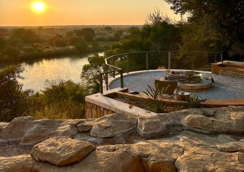 Simanya River Lodge