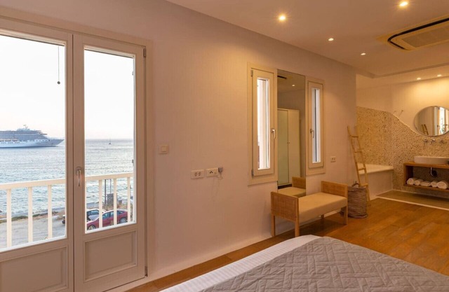 Simplicity, elegance and minimalism in Mykonos