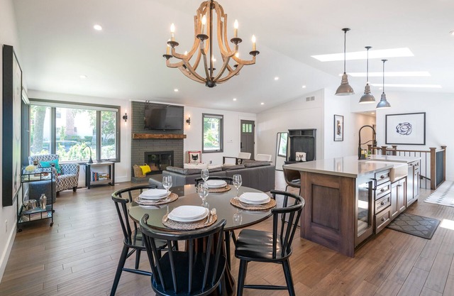 Single Level Luxury 2 Bdrm w/Ensuites in Old Town ❤️️ Niagara on the Lake