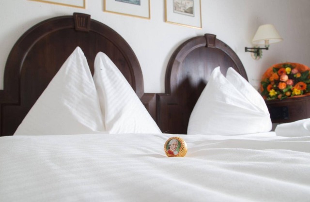 Single room with shower, toilet - Altstadthotel Stadtkrug