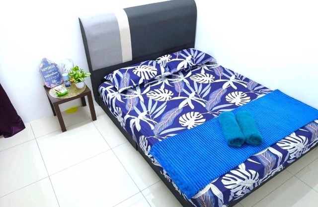 Situated at heart of Johor Bahru, easy excess to city central and CIQ