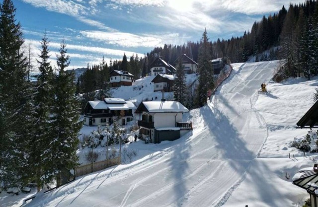 Ski-in/ski-out apartment in the Nassfeld ski area