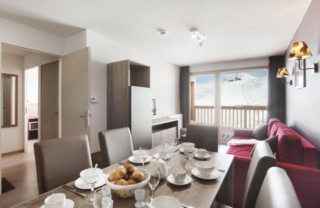 Ski-in/ski-out & foot of the slopes, fitness, terrace, balcony, tv, ski locker, 39m², La Plagne