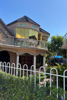 Skyport villa
