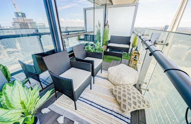 SkyTree Modern Suites