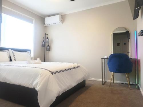 Sleep Nap Netflix Repeat - Room 2