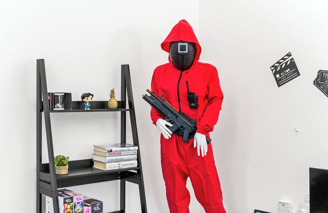 Sleeps 6| 2 Bed Flat 5mins Drive to Canary Wharf Station | SquidGame FreeParking