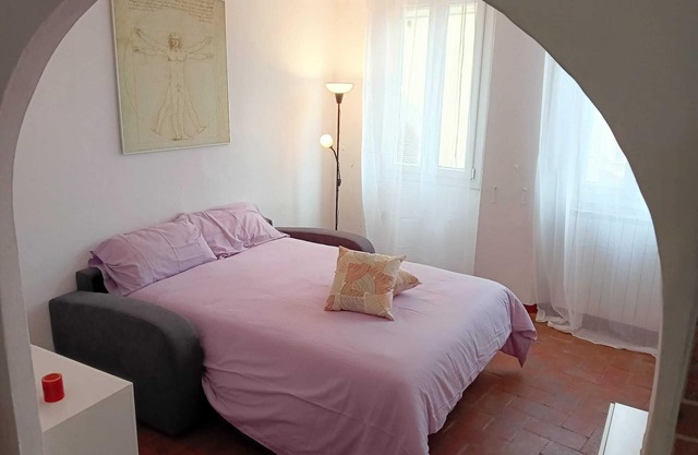 Small apartment in the historic center of Florence a few steps from Ponte Vecchio