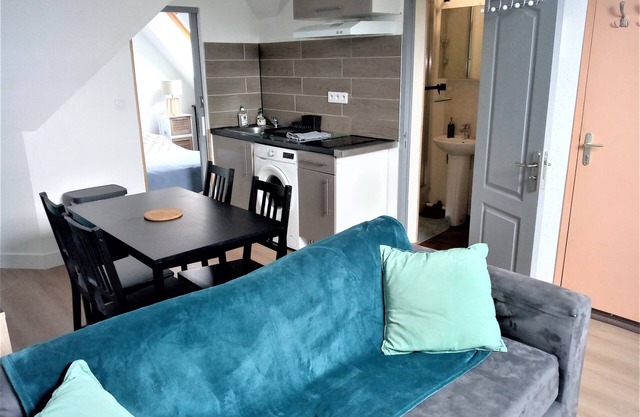 Small F2 15 minutes walk from the Prairie