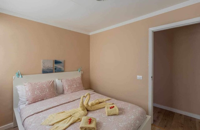 Small studio 2 minutes walk from the beach.