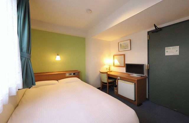 Smoking Semidouble Room only Smile Value Stay/Takaoka Toyama