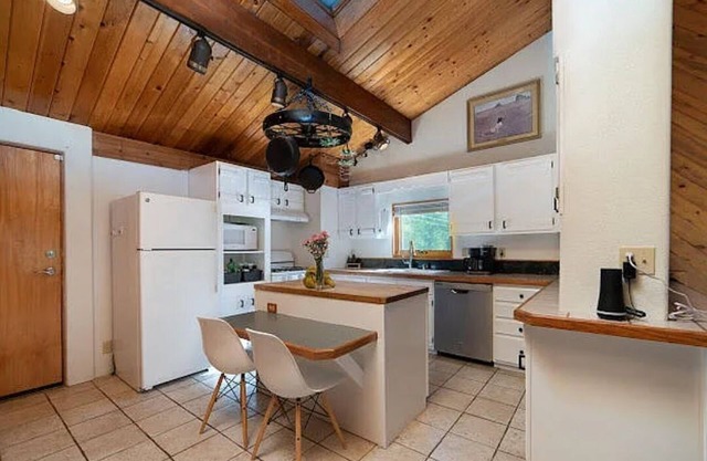 Soldotna Cozy Cabin House