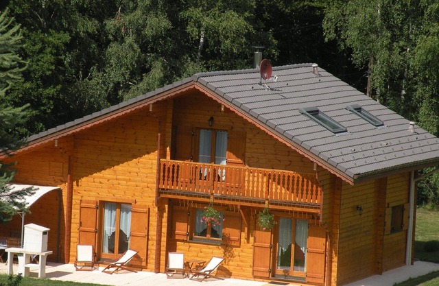 Solid wood chalet with designer and comfortable interior