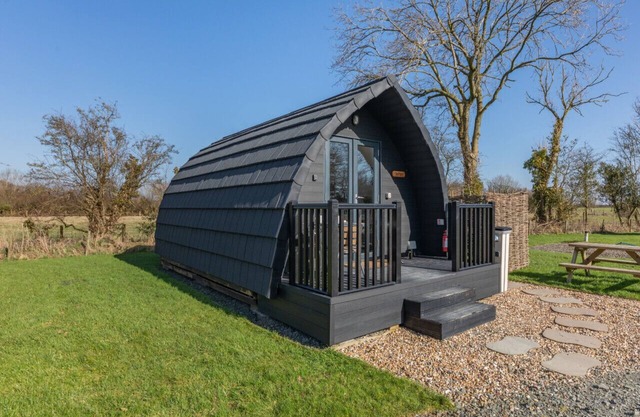 Solway Hideaway - One Bedroom House, Sleeps 2