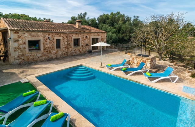 Son Barrigo - Three Bedroom Villa, Sleeps 5