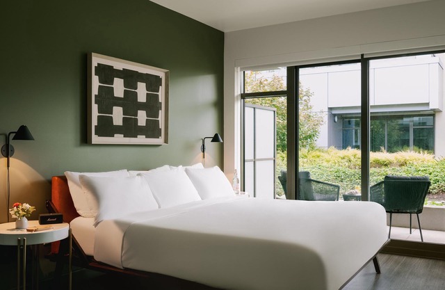 Sonder at Revival | King Room+ w/Terrace Courtyard View