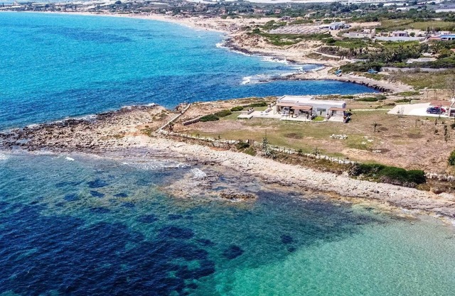 Southernmost house of Europe, by the sea, luxury